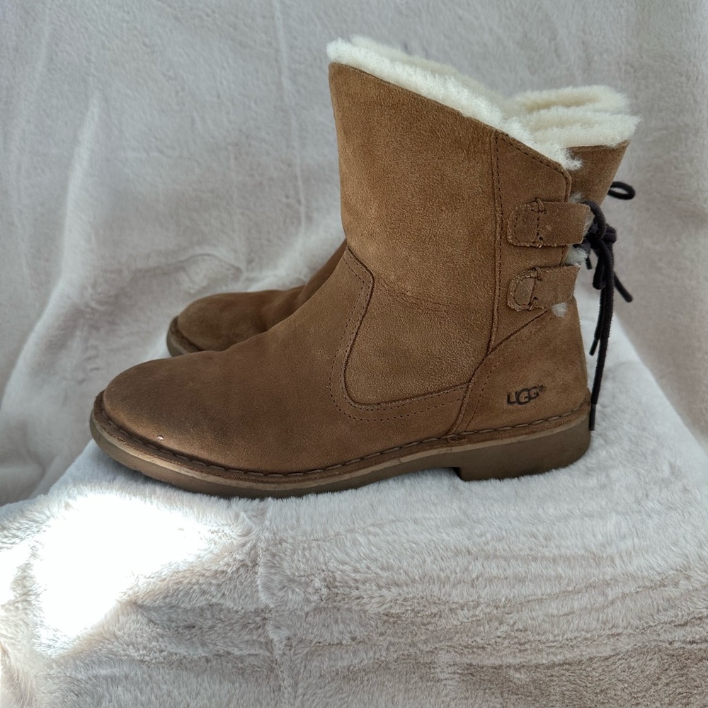 UGG Brown Suede Boots with Shearling Lining